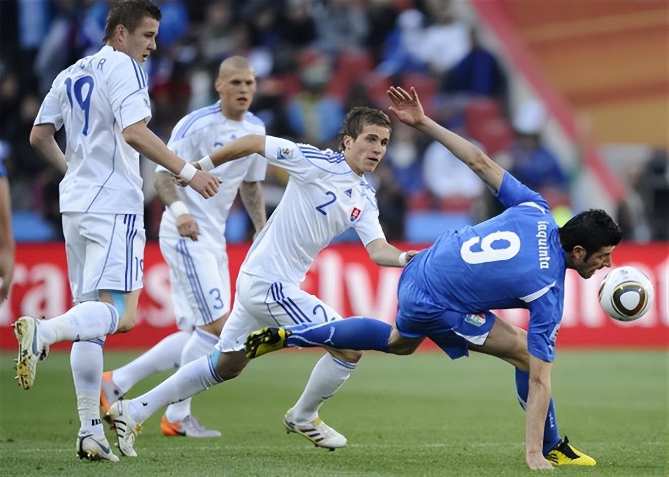 乐动体育在线游戏-意大利队和法国队